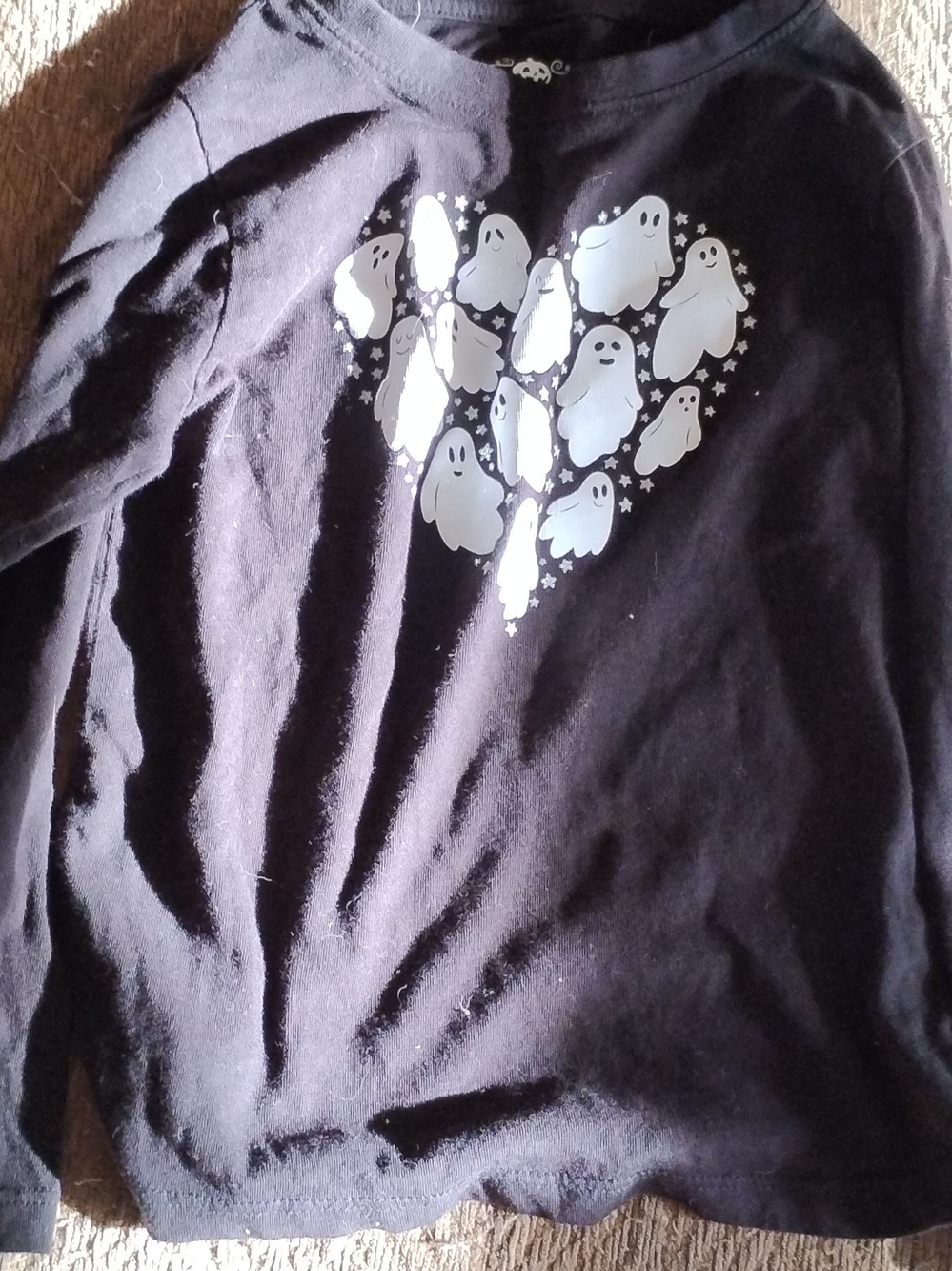 Toddler Halloween Black Long-Sleeve Shirt with Ghost Heart Graphic